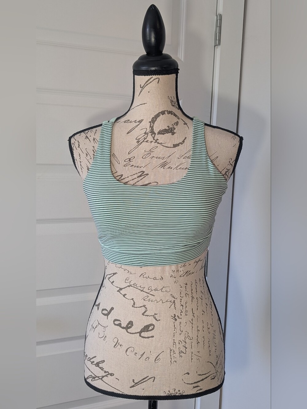 Lululemon Striped Mint Green & White Sports Bra Size 8 - Picture 7 of 7